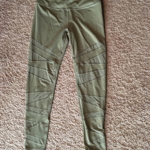 Victoria’s Secret knockout tight